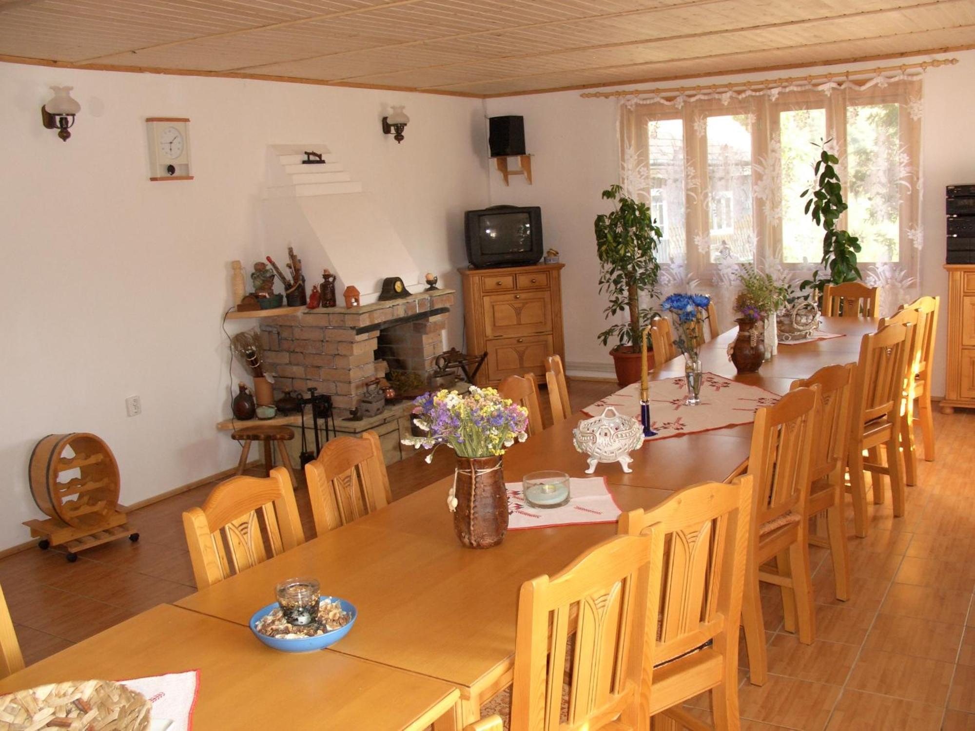 Pension Lucia Bucovina Hotel Вама Екстериор снимка