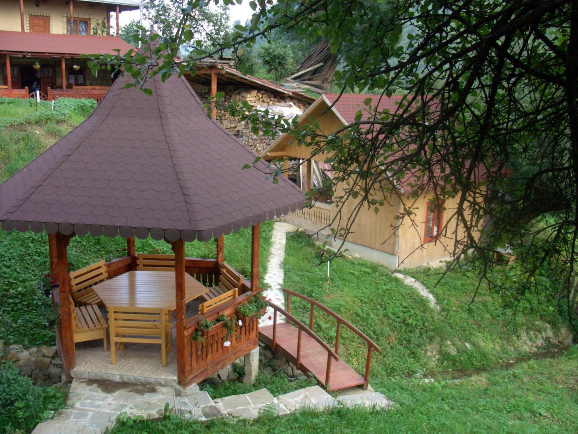 Pension Lucia Bucovina Hotel Вама Екстериор снимка