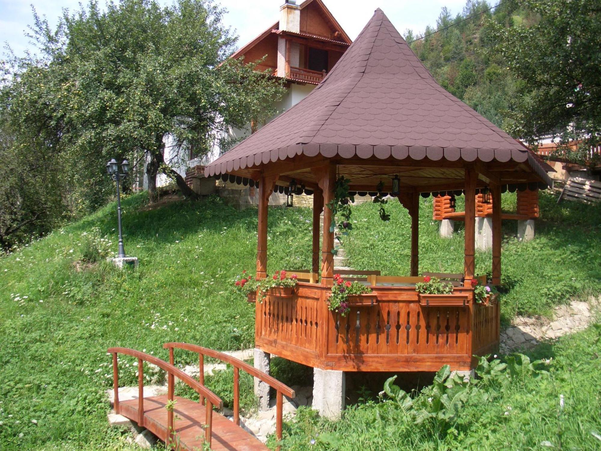 Pension Lucia Bucovina Hotel Вама Екстериор снимка