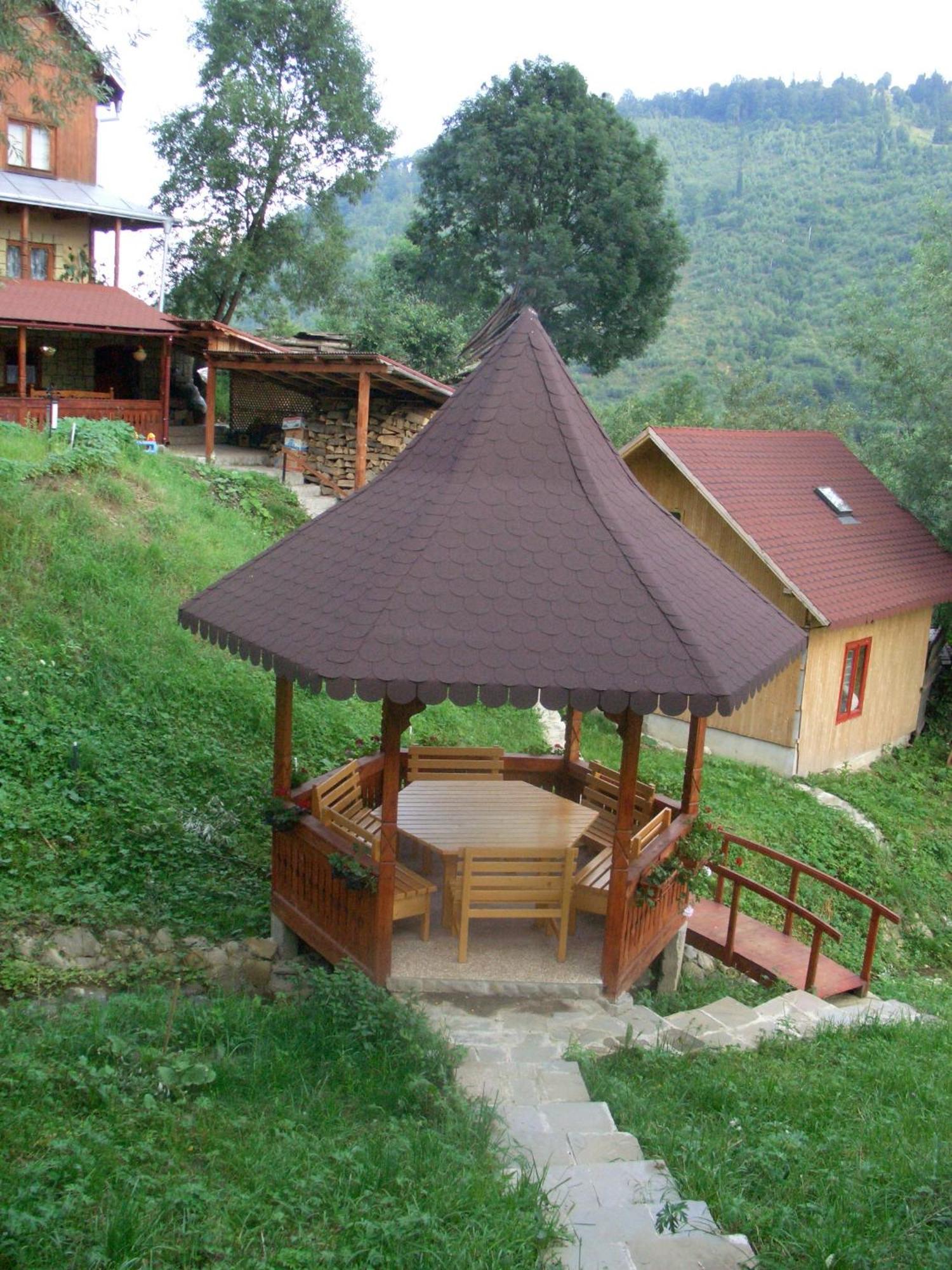 Pension Lucia Bucovina Hotel Вама Екстериор снимка