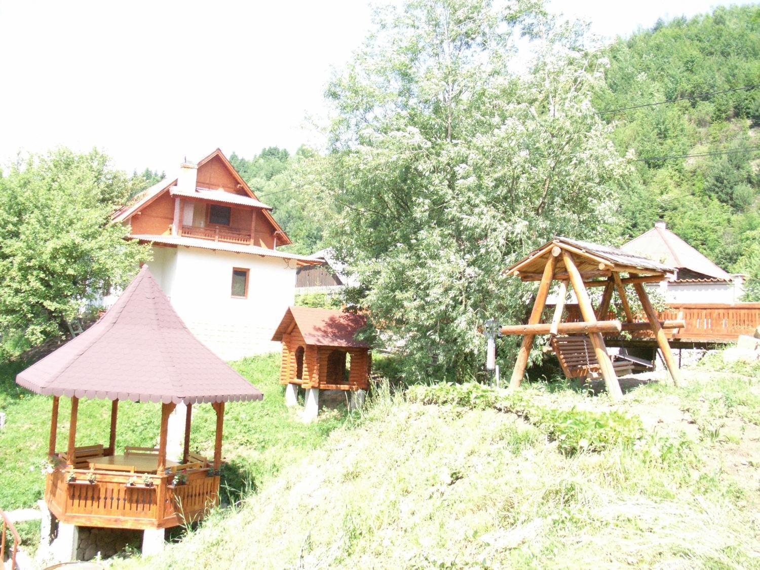 Pension Lucia Bucovina Hotel Вама Екстериор снимка